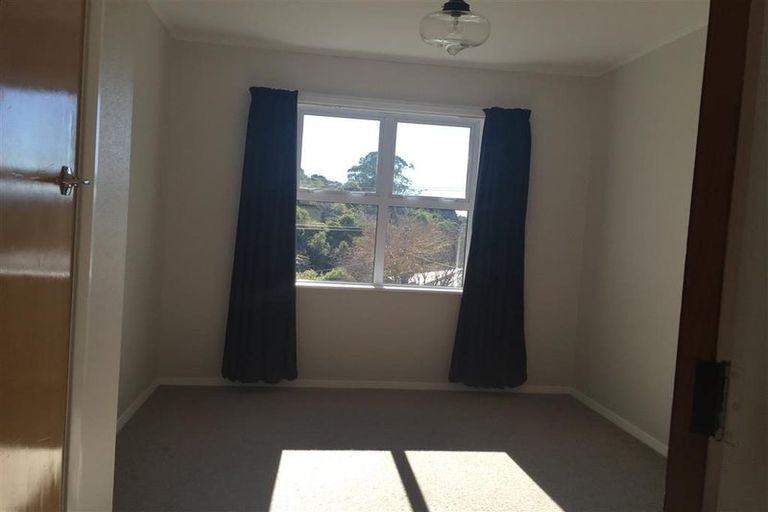 Photo of property in 41 Larsen Crescent, Tawa, Wellington, 5028