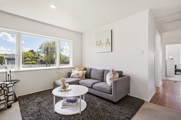 Photo of property in 9 Eskdale Road, Birkdale, Auckland, 0626