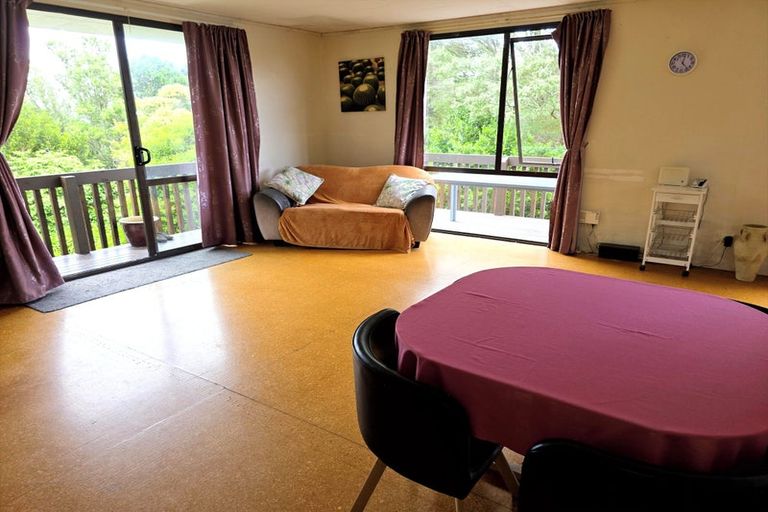 Photo of property in 1/231 Don Buck Road, Massey, Auckland, 0614