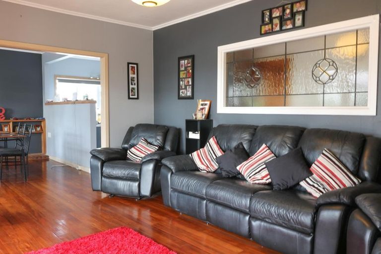 Photo of property in 74 King Street, Waiuku, 2123