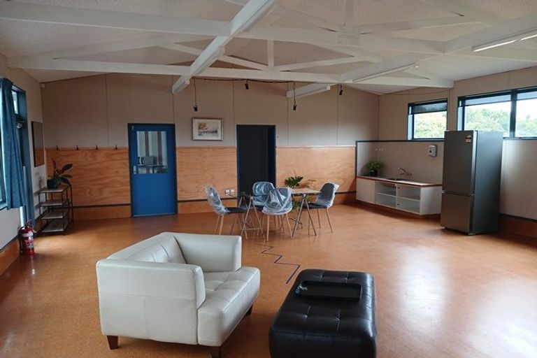 Photo of property in 51 Parnell Heights Drive, Kelvin Grove, Palmerston North, 4414