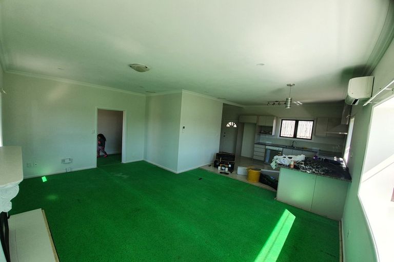 Photo of property in 37 Ballance Avenue, Papatoetoe, Auckland, 2104