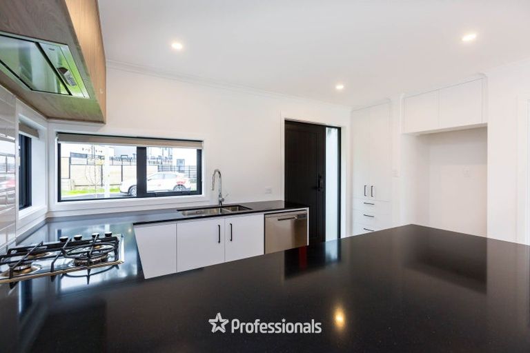 Photo of property in 3 Joseph Bolton Crescent, Trentham, Upper Hutt, 5018