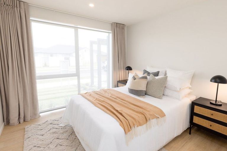 Photo of property in 2 Mccahon Drive, Rangiora, 7400