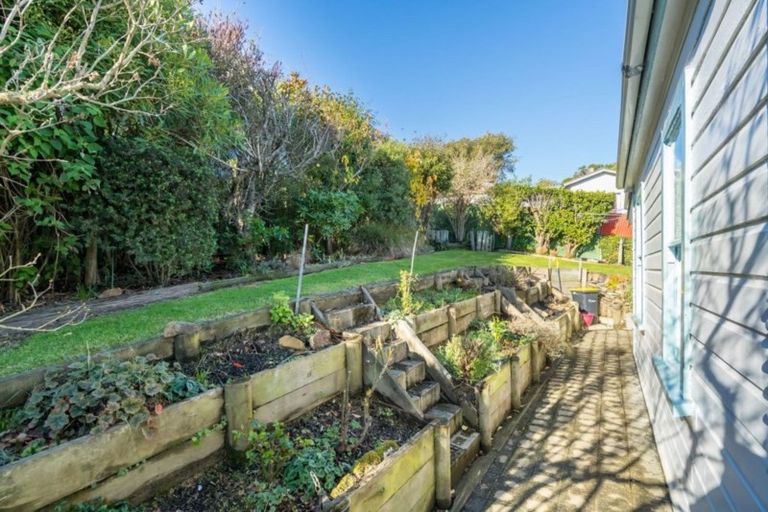 Photo of property in 1 Nicholas Street, Portobello, Dunedin, 9014