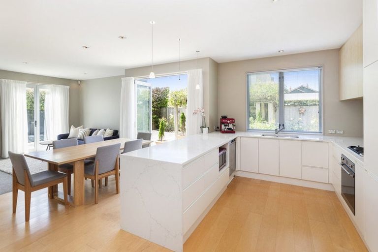 Photo of property in 59 Murray Place, St Albans, Christchurch, 8014