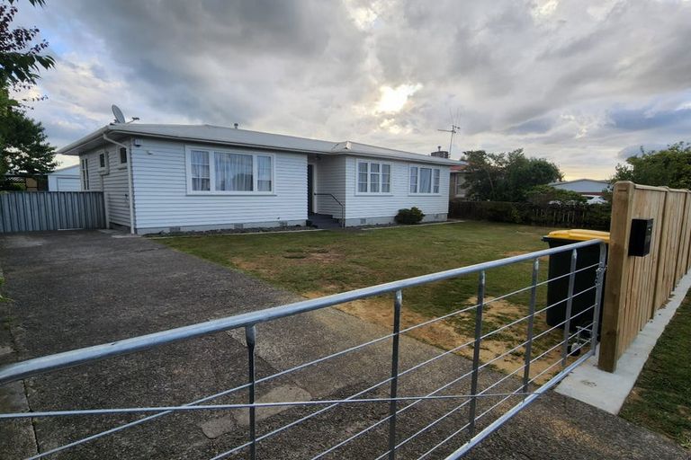 Photo of property in 124 Liverpool Street, Levin, 5510