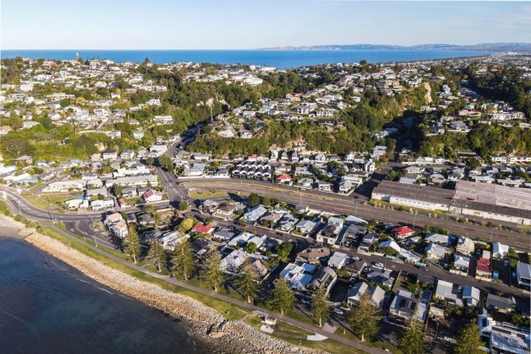 Photo of property in 2 Kenny Avenue, Ahuriri, Napier, 4110