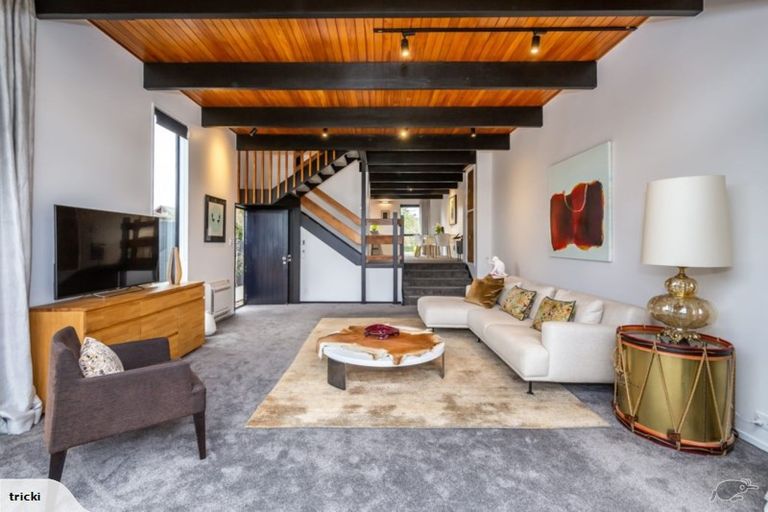 Photo of property in 71 Innes Road, St Albans, Christchurch, 8052