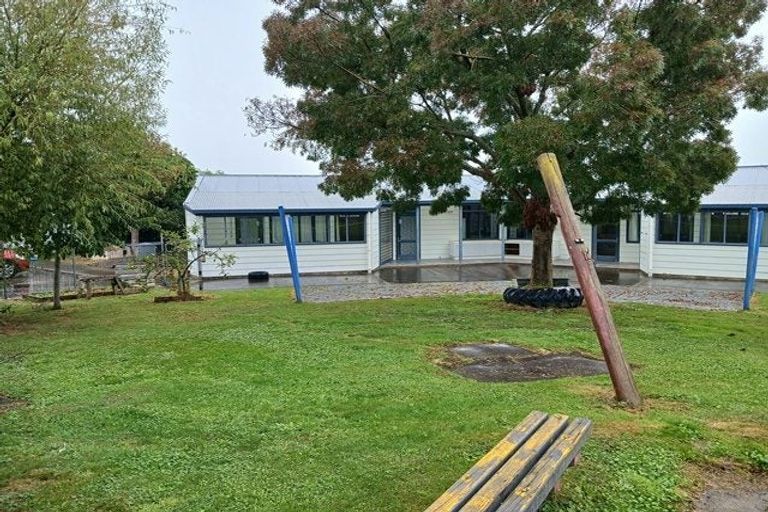 Photo of property in 51 Parnell Heights Drive, Kelvin Grove, Palmerston North, 4414