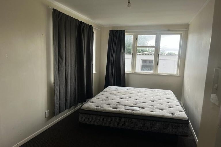 Photo of property in 11 Healy Road, Manurewa, Auckland, 2102
