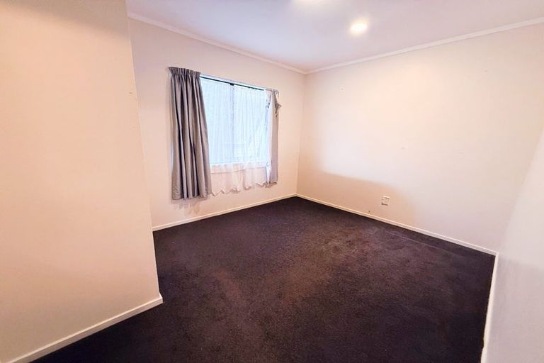 Photo of property in 47h Ambler Avenue, Glen Eden, Auckland, 0602
