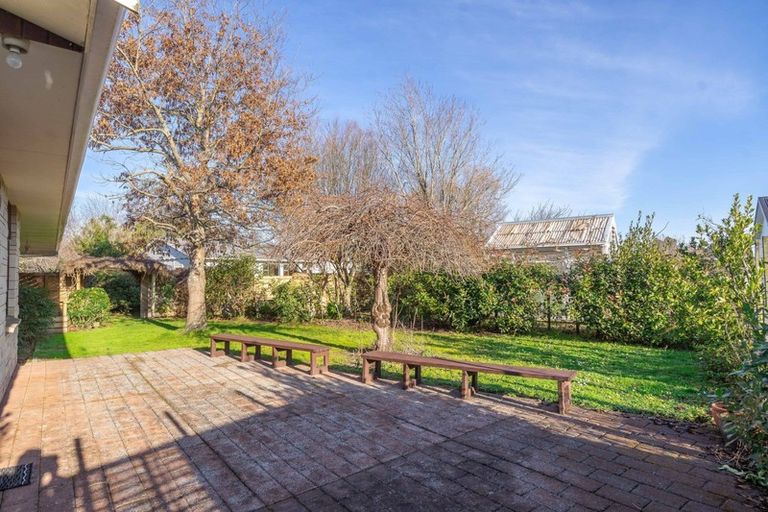 Photo of property in 7 Oak View Place, Greytown, 5712