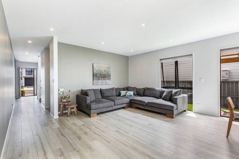 Photo of property in 9 Kearns Drive, Hobsonville, Auckland, 0616