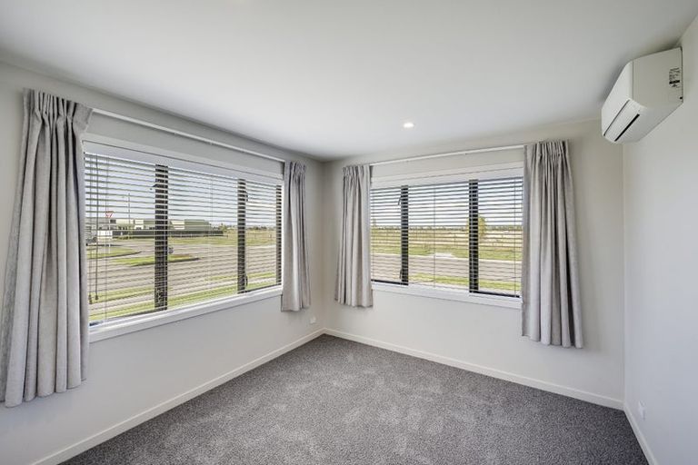 Photo of property in 24 Aspiring Drive, Poraiti, Napier, 4112
