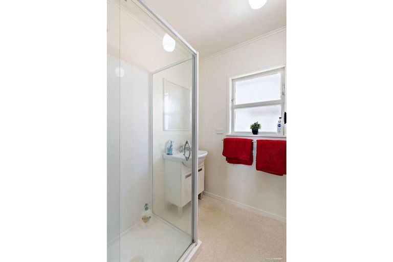 Photo of property in 1/84 Archers Road, Glenfield, Auckland, 0629