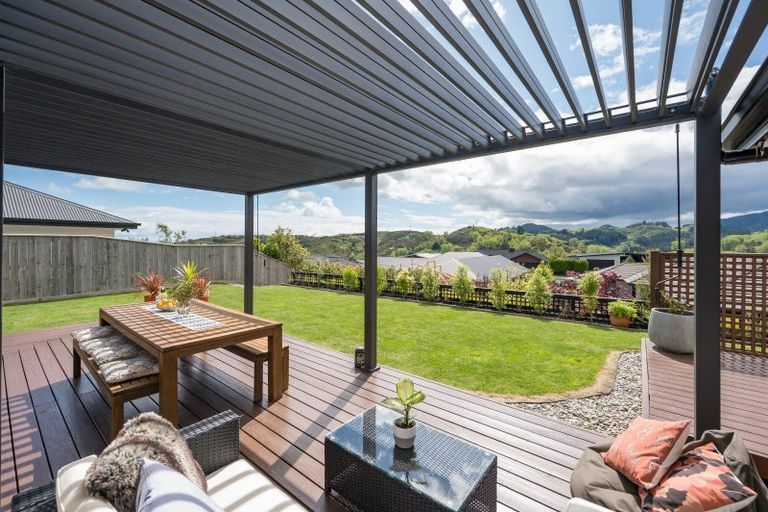 Photo of property in 8 Huntaway Close, Stoke, Nelson, 7011