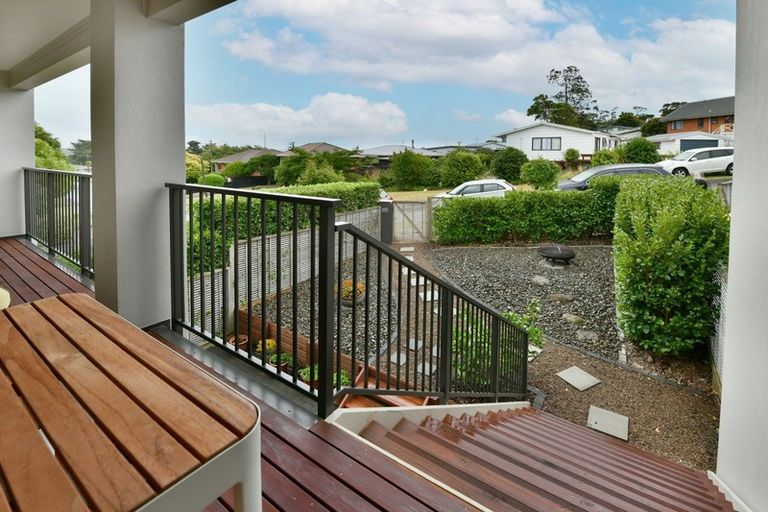 Photo of property in 3b Melia Place, Stanmore Bay, Whangaparaoa, 0932