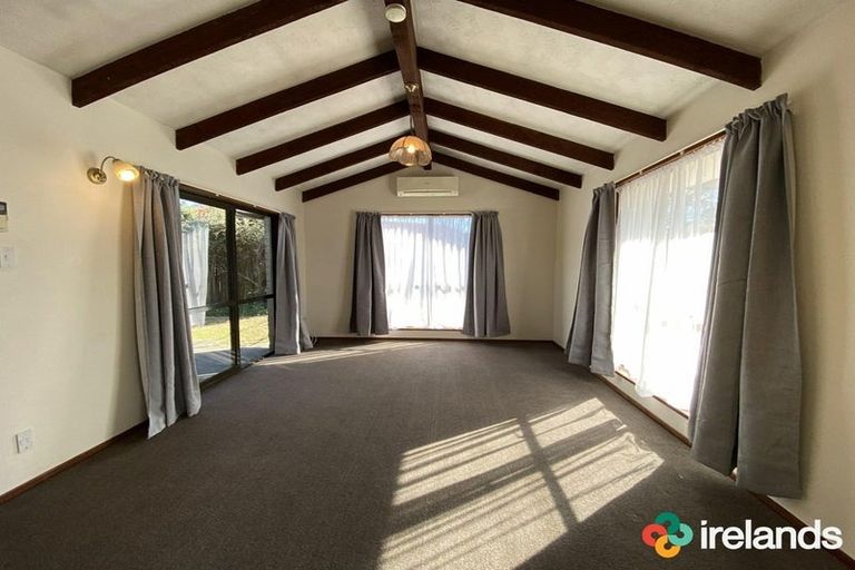 Photo of property in 14 Mchaffies Place, Wainoni, Christchurch, 8061