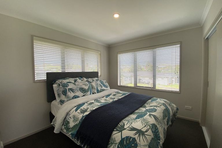 Photo of property in 16 Maylee Crescent, Gulf Harbour, Whangaparaoa, 0930