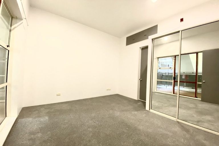 Photo of property in Sirocco Apartments, 405/8u Church Street, Wellington Central, Wellington, 6011