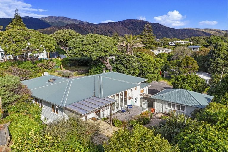 Photo of property in 7 Tangahoe Street, Paekakariki, 5034