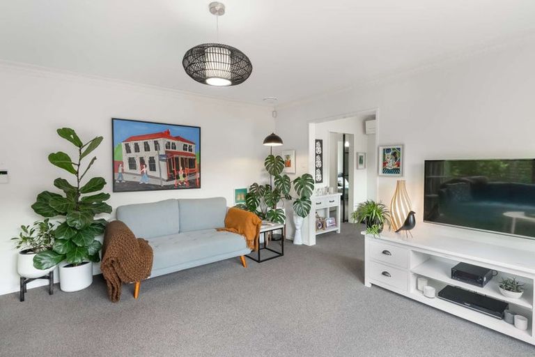 Photo of property in 2/5 Woodbridge Road, Cashmere, Christchurch, 8022