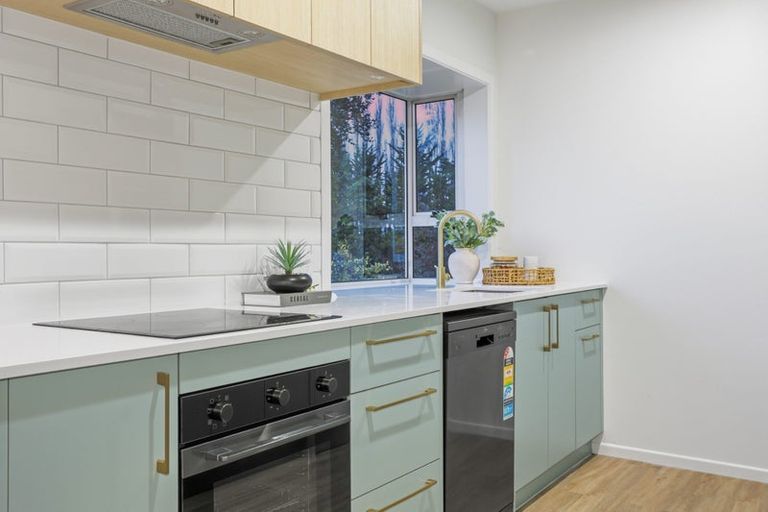 Photo of property in 32 Claridges Road, Casebrook, Christchurch, 8051