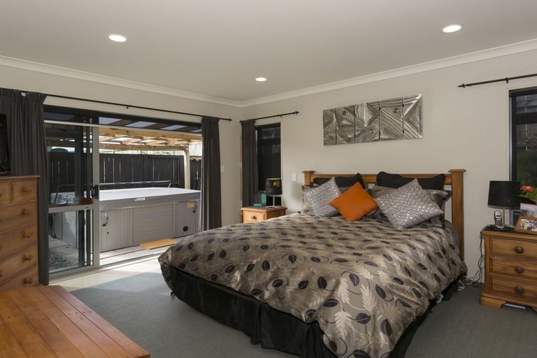 Photo of property in 87 Merriman Place, Pyes Pa, Tauranga, 3112