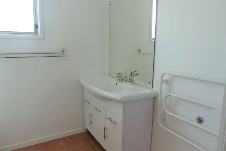 Photo of property in 1 Huia Street, Waikawa, Picton, 7220