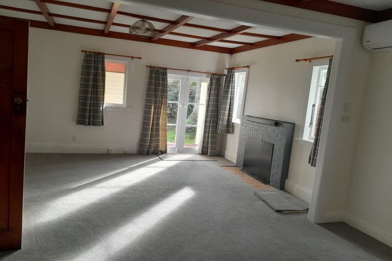 Photo of property in 94 Queen Street, Waiuku, 2123