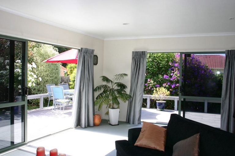 Photo of property in 122 Carlton Street, Bellevue, Tauranga, 3110