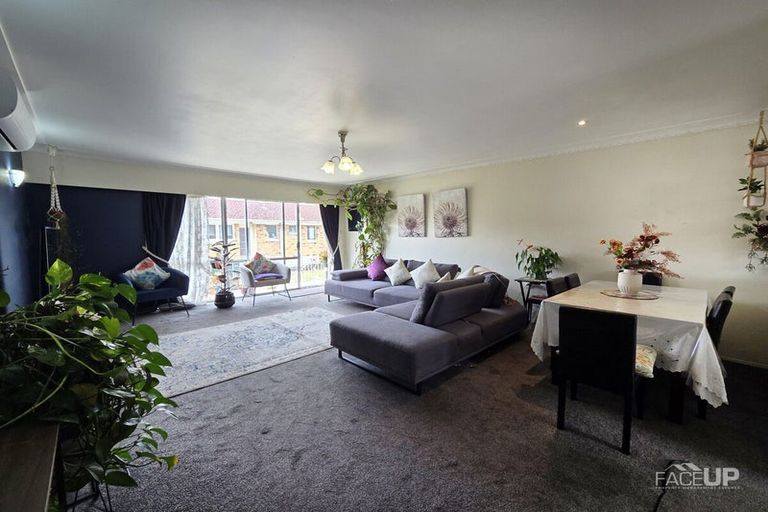 Photo of property in 2/67 Coronation Road, Papatoetoe, Auckland, 2025
