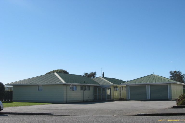 Photo of property in 12 Stafford Street, Hokitika, 7810