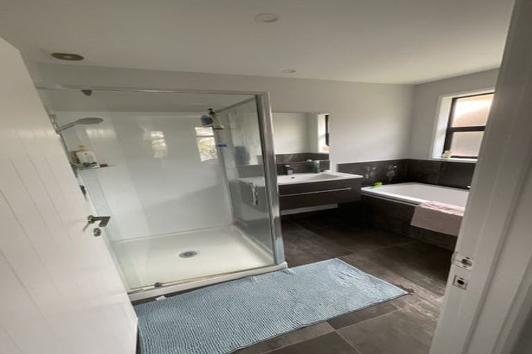 Photo of property in 12 Lamborn Drive, Papakura, 2110