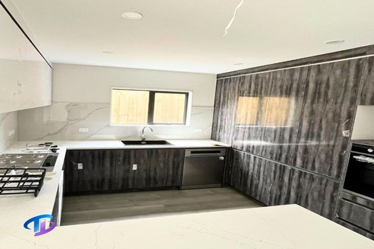Photo of property in 29 Wai Iti Place, Clendon Park, Auckland, 2103