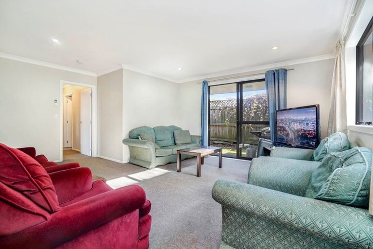 Photo of property in 215a Fox Street, Hamilton East, Hamilton, 3216