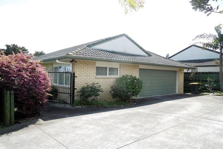 Photo of property in 72 Milson Drive, Papakura, 2110