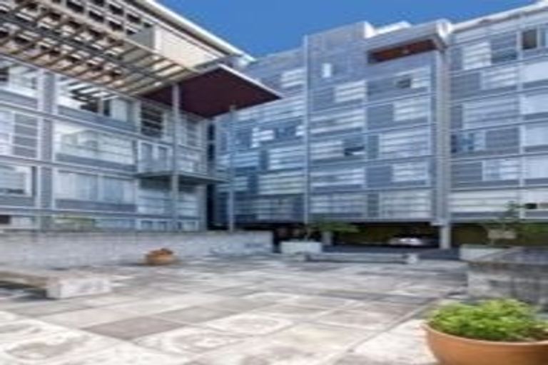 Photo of property in St Pauls Apartments, 62/43u Mulgrave Street, Thorndon, Wellington, 6011