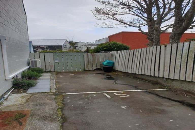 Photo of property in Paddington Apartments, 15/15u Mckinley Crescent, Brooklyn, Wellington, 6021