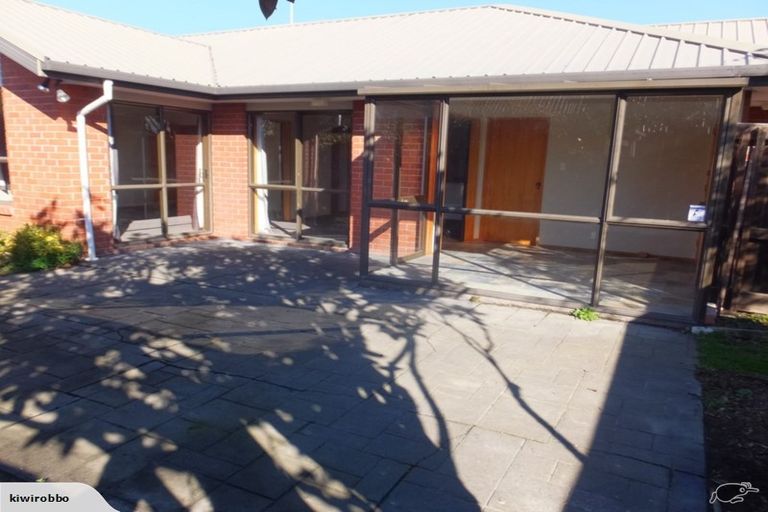 Photo of property in 4 Westgrove Avenue, Avonhead, Christchurch, 8042