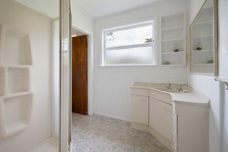 Photo of property in 393 Aokautere Drive, Aokautere, Palmerston North, 4471