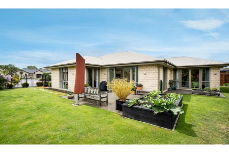 Photo of property in 31 Coppinger Terrace, Aidanfield, Christchurch, 8025