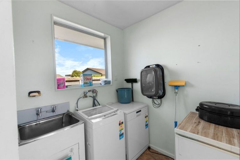 Photo of property in 90 Springs Road, Hornby, Christchurch, 8042