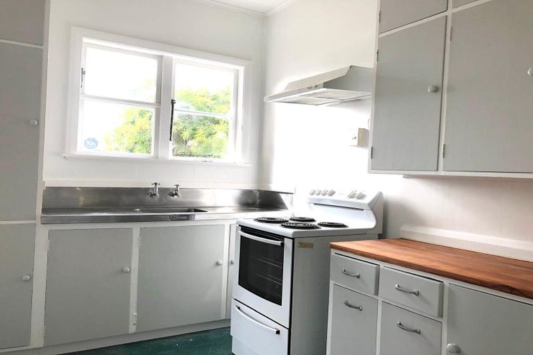 Photo of property in 271 Riverside Drive, Waterloo, Lower Hutt, 5011
