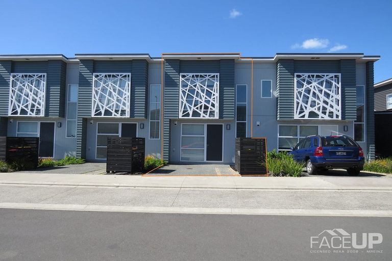 Photo of property in 23 Spotted Dove Road, Hobsonville, Auckland, 0616
