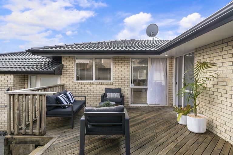 Photo of property in 5 Kasia Close, Massey, Auckland, 0614