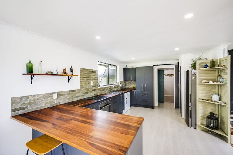Photo of property in 888 Kakariki Farm Road, Kotemaori, 4188