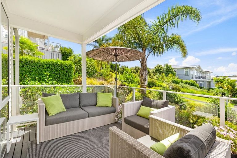 Photo of property in 43 Landmark Terrace, Orewa, 0931