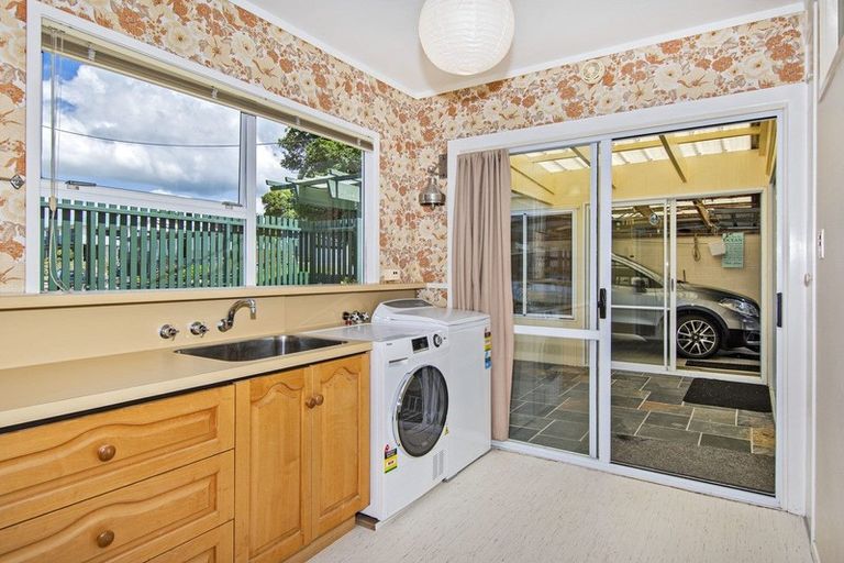 Photo of property in 182 Beach Road, Onerahi, Whangarei, 0110